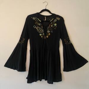 Free People Black Embroidered Floral Tunic Top Whimsy Pirate Women's size Medium